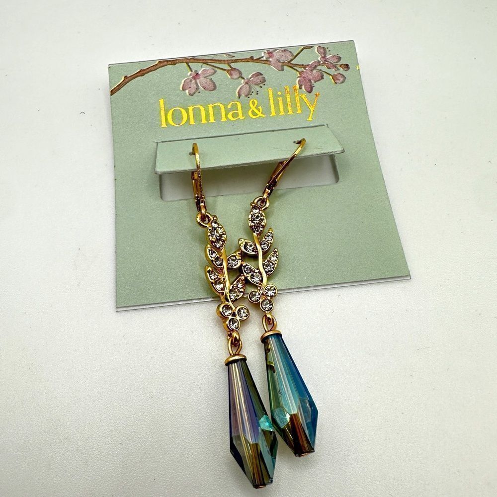 NWT lonna‎ & lilly gold tone long crystal and rhinestone leaf dangle earrings!